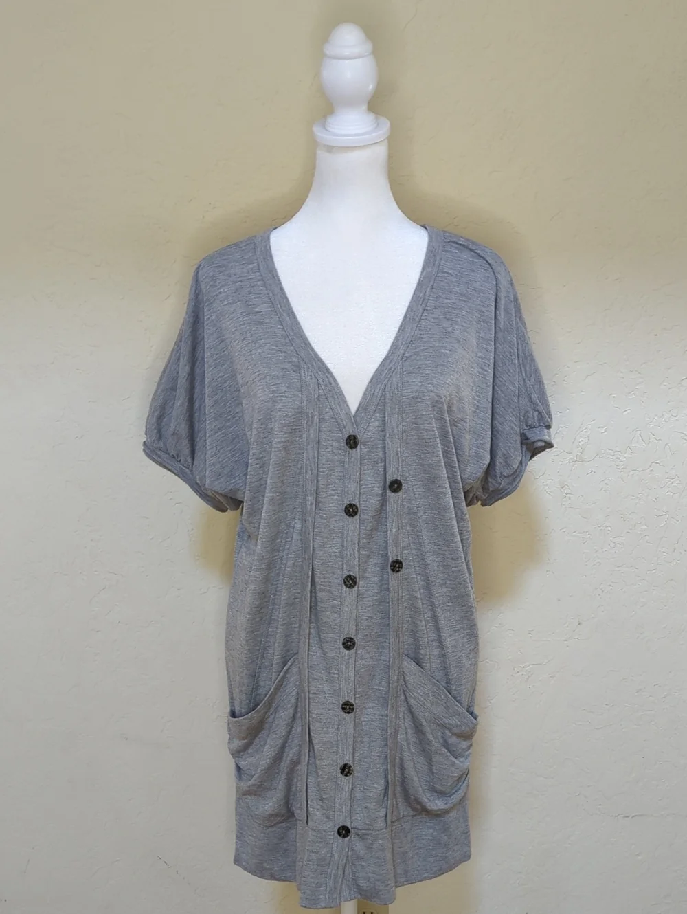 Free People Beach Gray Button-Front Short Sleeve Knit Tunic Cardigan Size Small